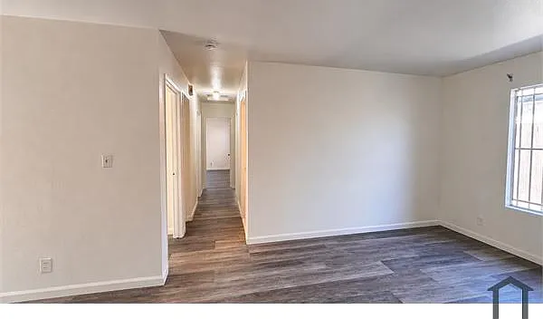4825 Pickford St — Photo 9