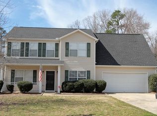 717 Baskins Cir, Winder, GA 30680