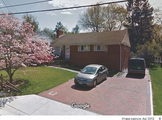 4420 Clearbrook Ln, Kensington, MD 20895