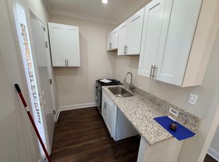3818 N Kedzie Ave #3W, Chicago, IL 60618