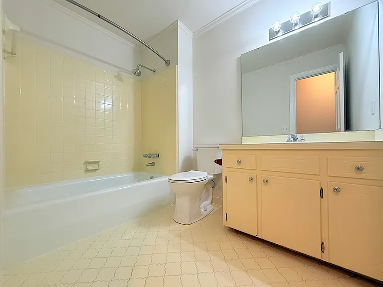 1214 Wellington Ln — Photo 25