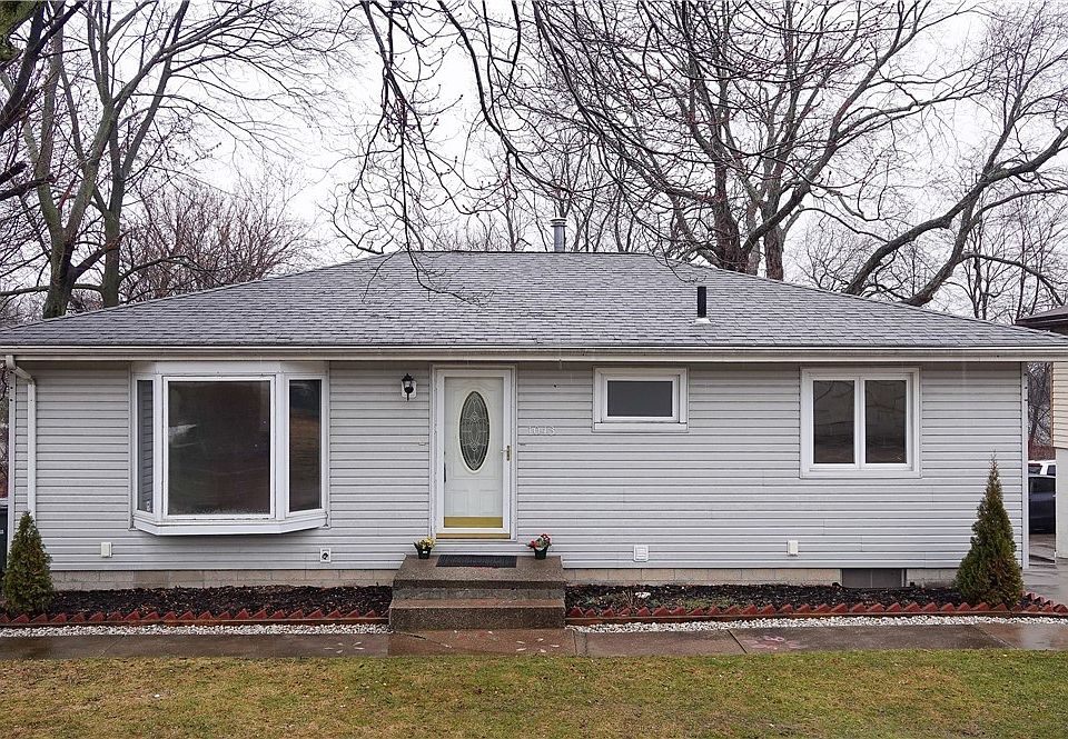 1st image of 1043 Howe Ave