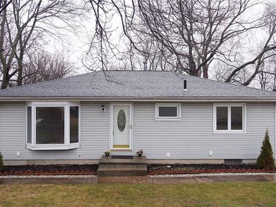 1043 Howe Ave, Cuyahoga Falls, OH, 44221