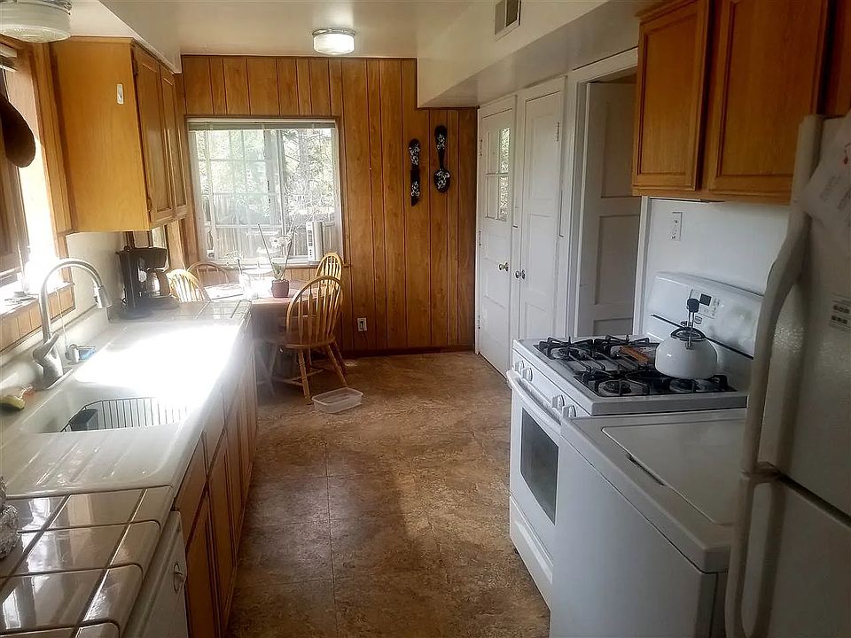 1st image of 4048 Sycamore St APT B
