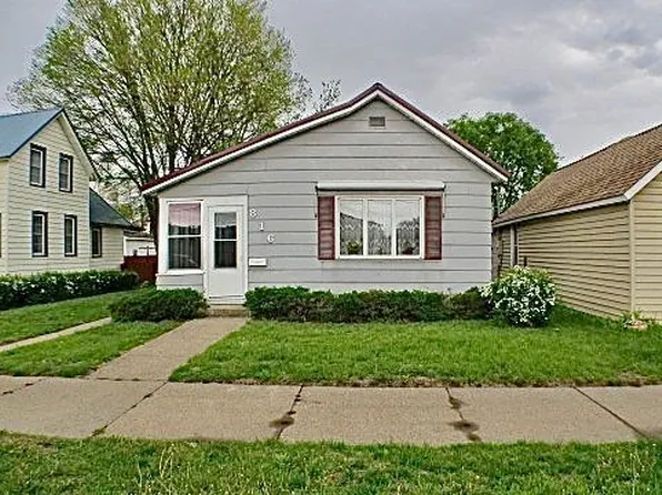 816 E 2nd St, Winona, MN 55987