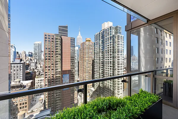 Sold by Compass | media 4