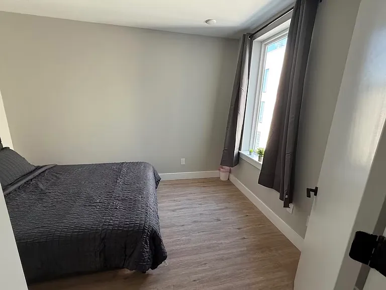 1109 Dunton St #1 — Photo 3