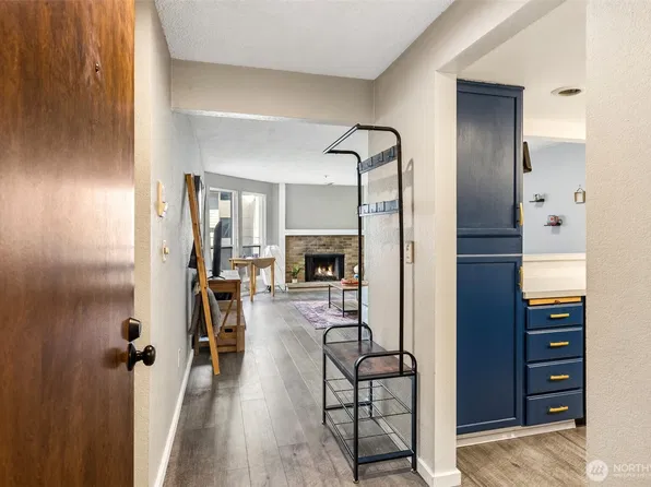 15209 Sunwood Boulevard #B26, Tukwila, WA 98188