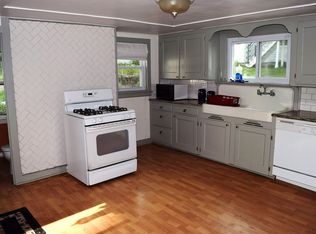 20 Pleasant St, Willimantic, CT 06226
