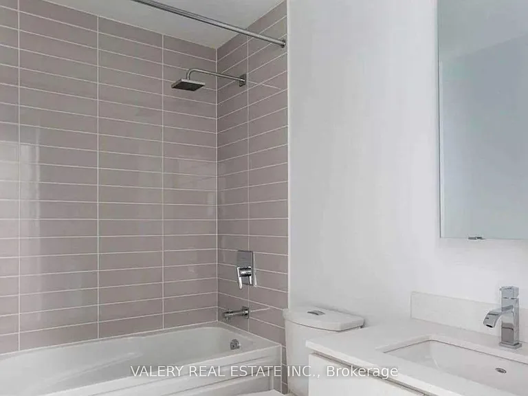 5180 Yonge St #1110 — Photo 4