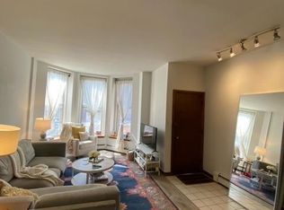 848 W Webster Ave #1, Chicago, IL 60614