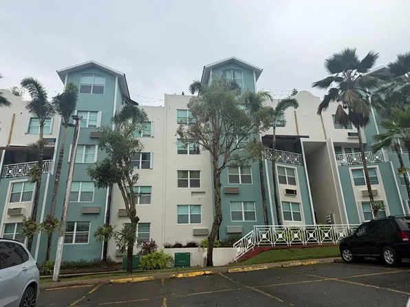 7 21st Boulevard La Media Luna 7 #21-DE, Carolina, PR 00987