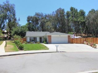 1402 Baird St, Corona, CA 92882