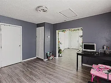 3 bed, 1242 sqft, $2,150 — Photo 2
