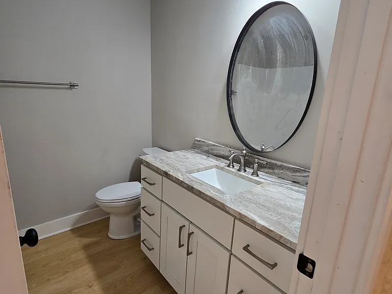 307 S Broad St #3 — Photo 10