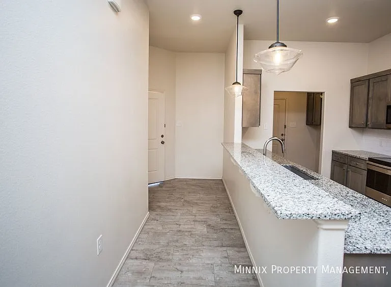 1112 N 7th St — Photo 15