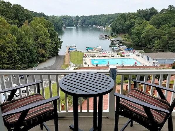 1st image of 1085 Bluewater Dr Unit 116