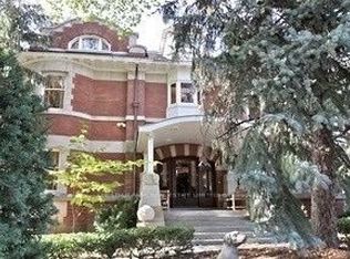 114 Glen Rd UNIT 2, Toronto, ON M4W 2V9