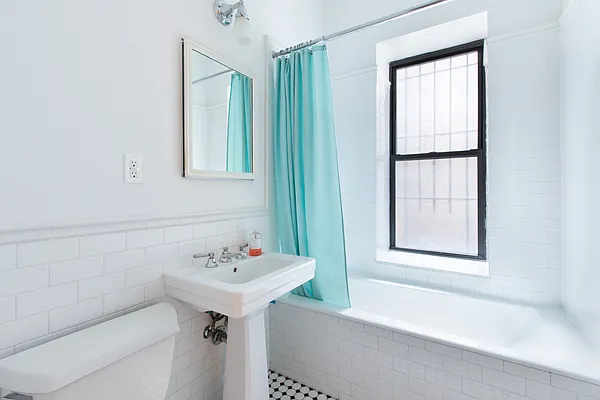 Rented by Compass | media 26