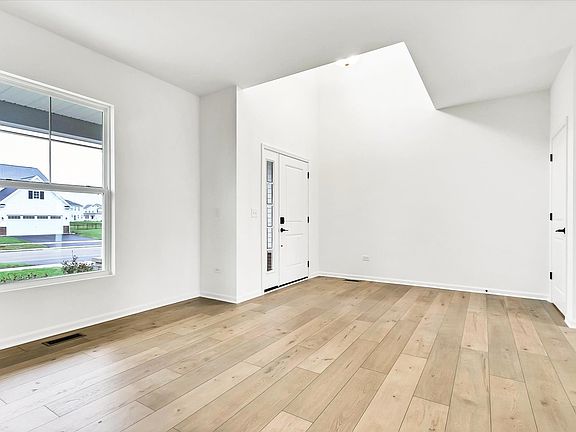 3rd image of 202 Piper Glen Ave