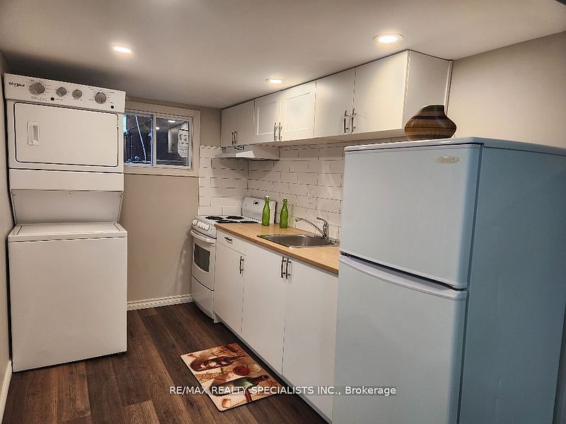 Toronto House for rent - 1 Bedroom — photo 3