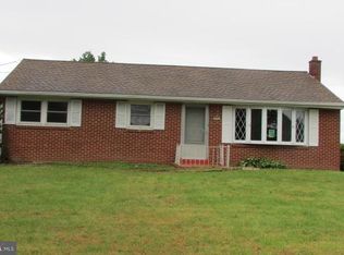 5041 Irene Dr, Harrisburg, PA 17112