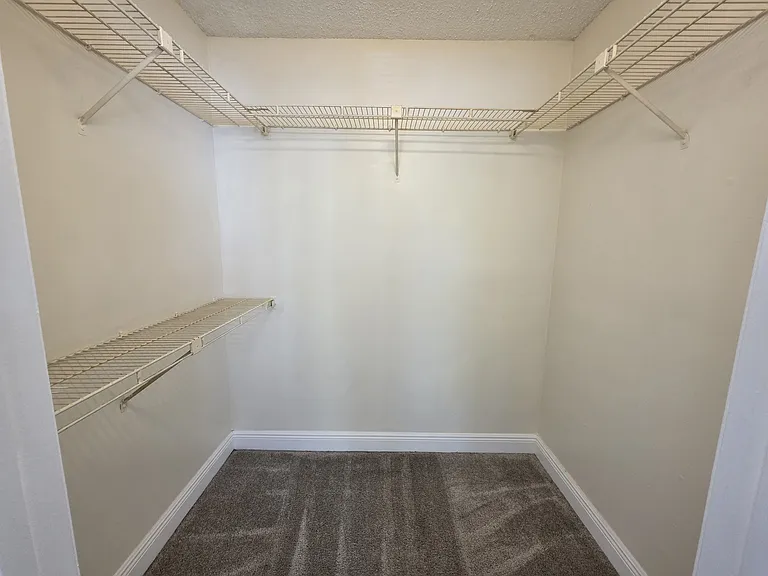 5686 Rock Island Rd — Photo 16