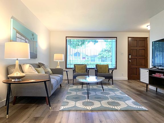 Stylish furniture & 55-inch SmartTV.