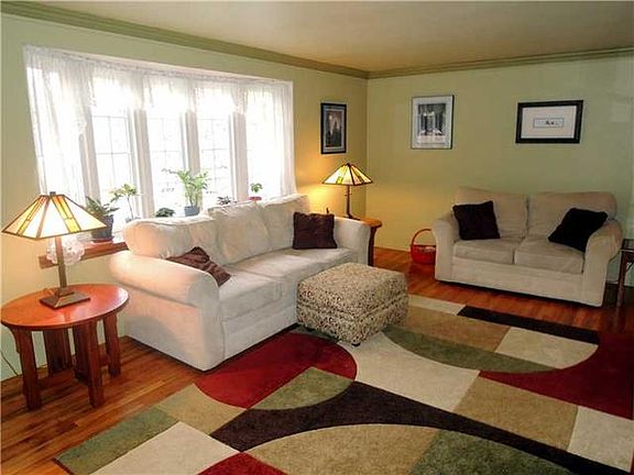 2nd image of 593 Briarwood Ave