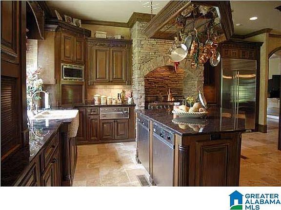 3rd image of 4012 Saint Charles Dr