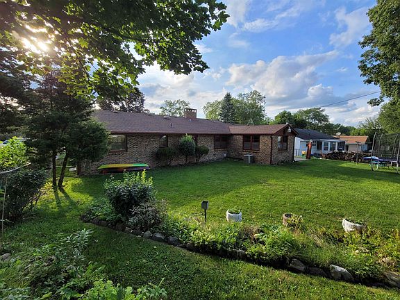 4th image of 814 Woodland Dr