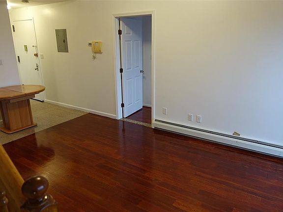 4th image of 144-48 Roosevelt Ave #Pf