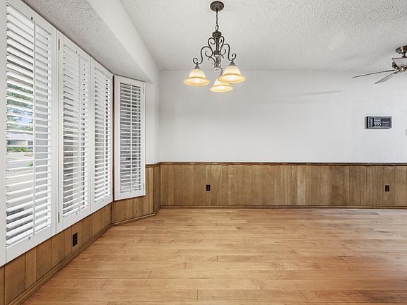 5th image of 3516 92nd St