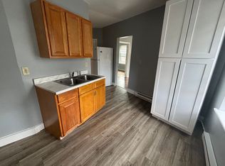 2370 Main St #3N, Hartford, CT 06120