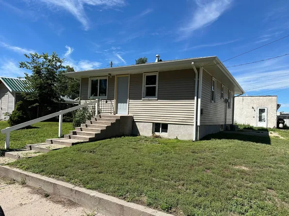 706 W H St, Ogallala, NE 69153