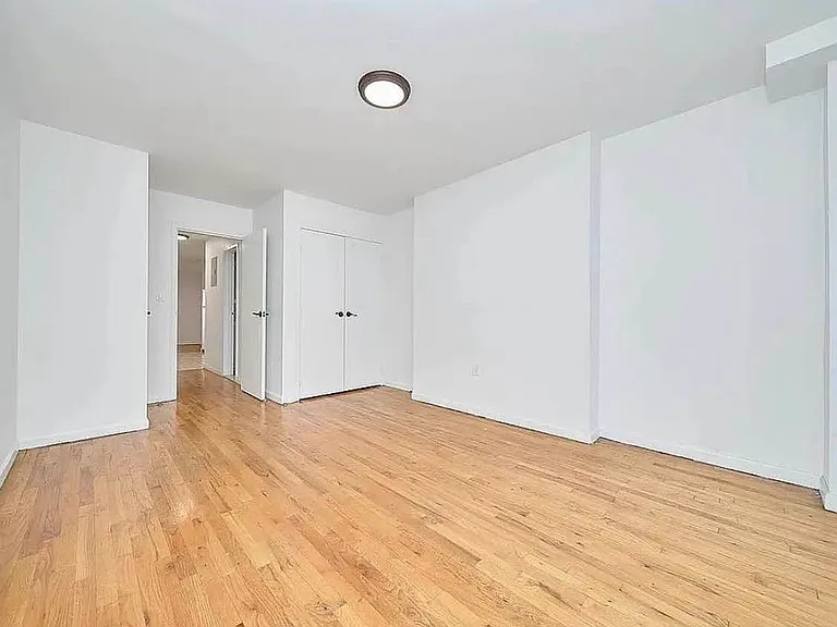 484 9th Ave #3C — Photo 4