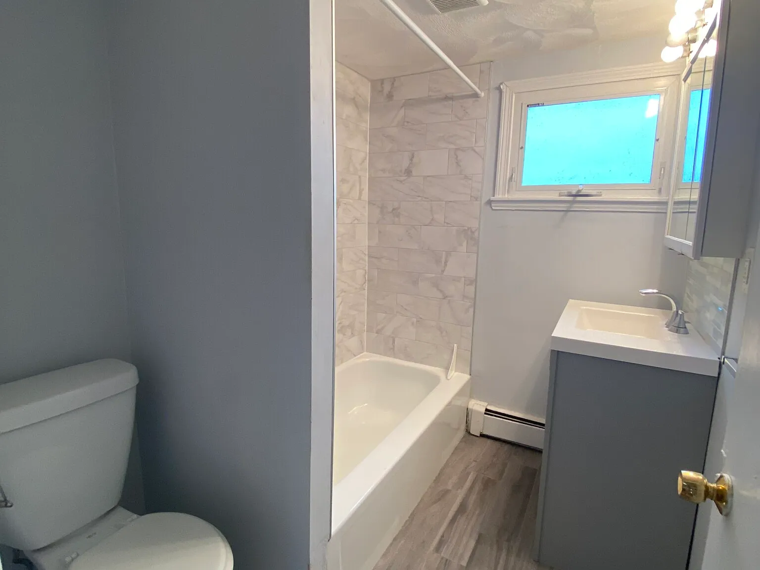 1 bed, 1.0 bath, 550 sqft, $2,200 — Photo 4