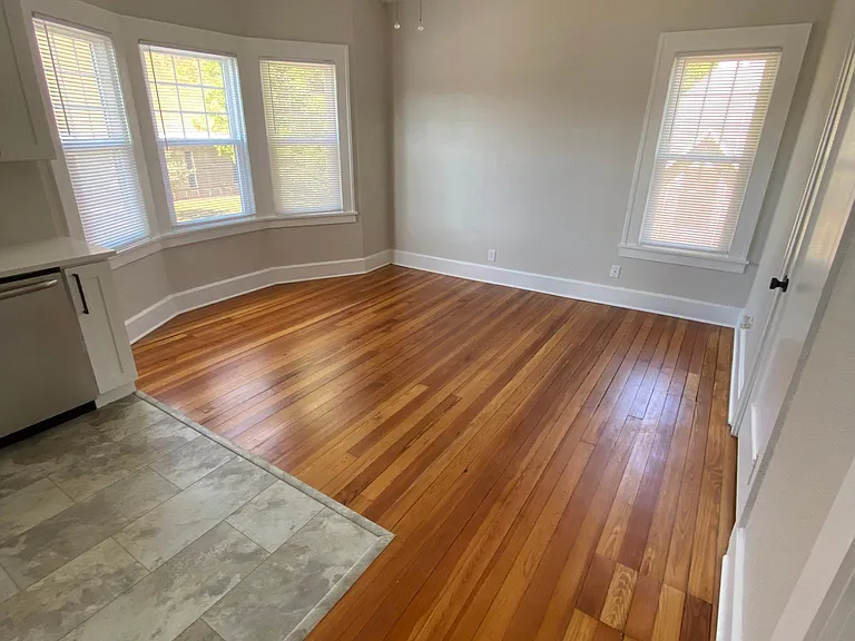 423 Lafayette Ave — Photo 7