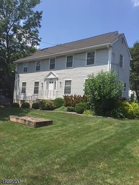 1st image of 131 Millburn Ave Floor 3