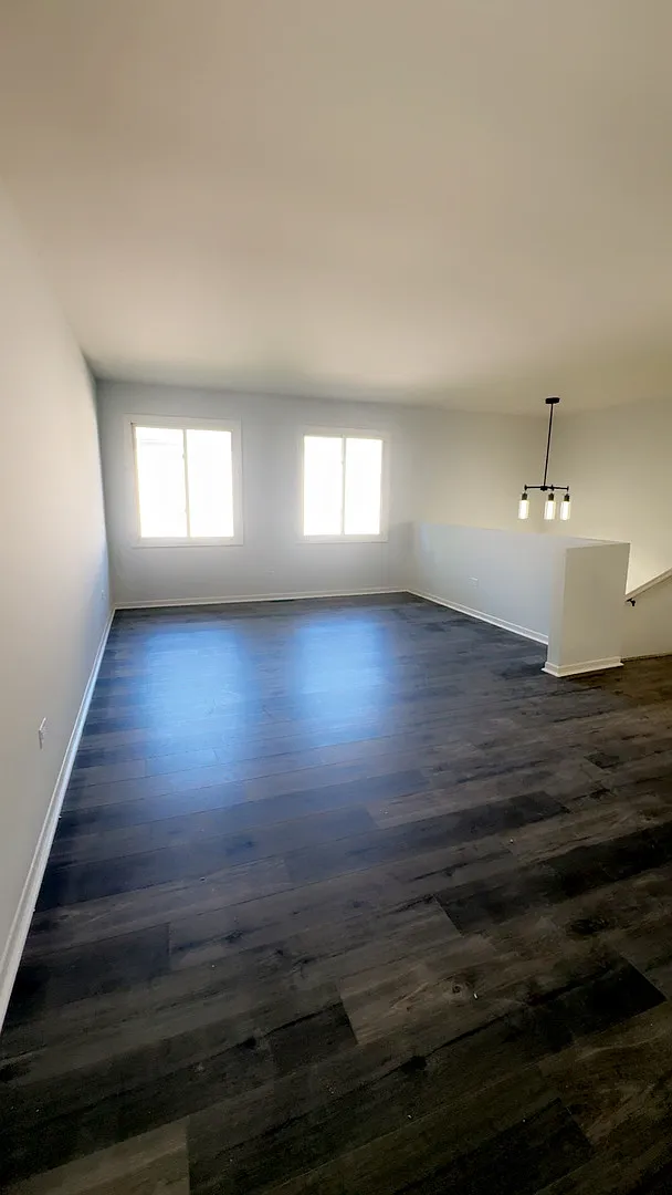 5 bed, 1200 sqft, $3,500 — Photo 4