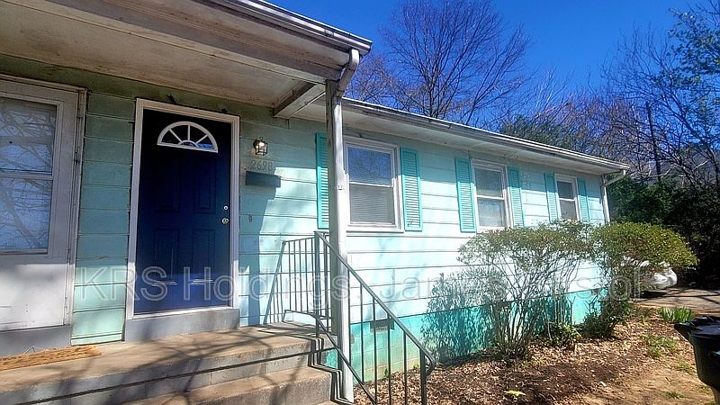 1st image of 2698 Byron St