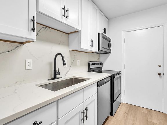 5th image of 2191 NE 68th Street #407