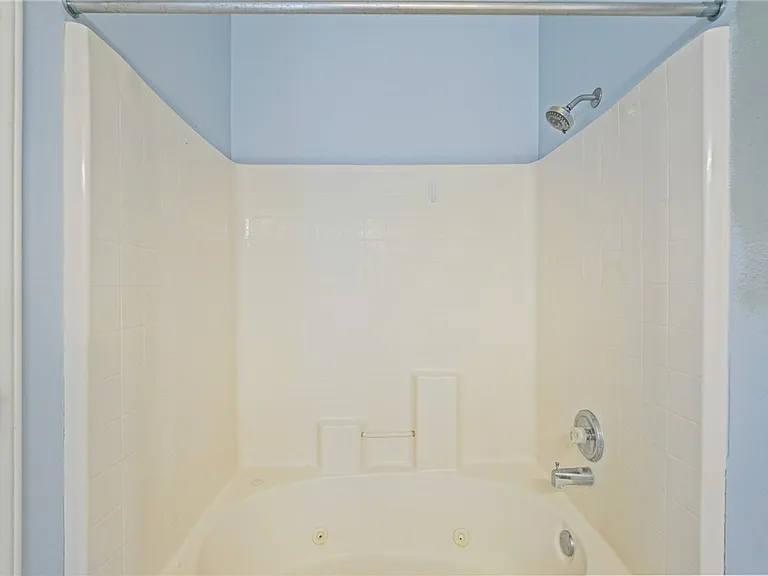 15410 Grass Cay Ct — Photo 26