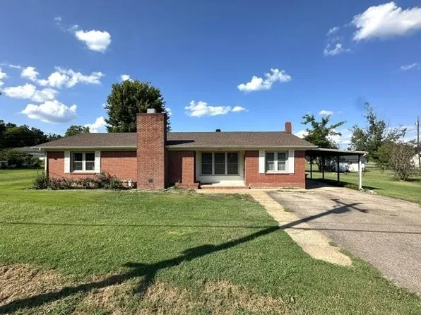 1105 Pinhook Dr, Savannah, TN 38372
