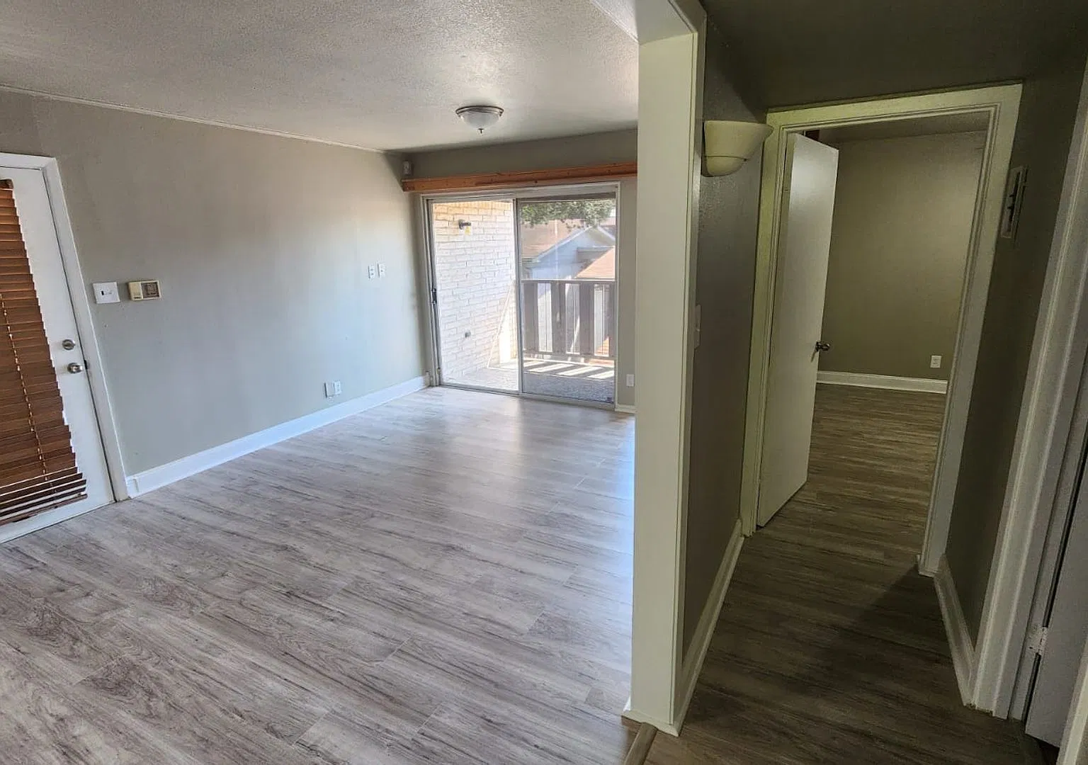 1304 Summit St — Photo 4