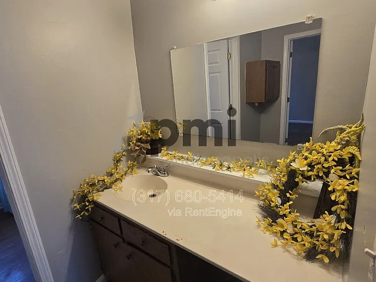 153 S Cypress Ave — Photo 14