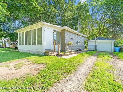 5937 Hughes Rd, Lansing, MI, 48911