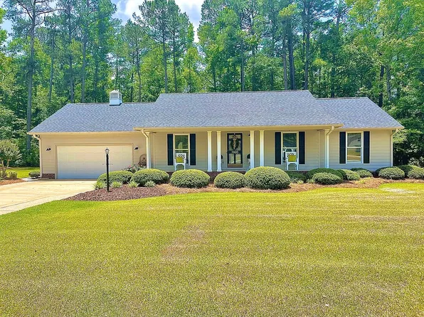 3920 Jackie St, Fayetteville, NC 28312