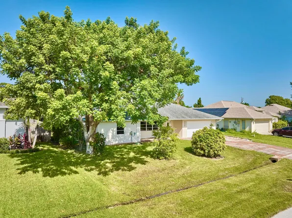 3330 SW Frankford Street, Port St Lucie, FL 34953