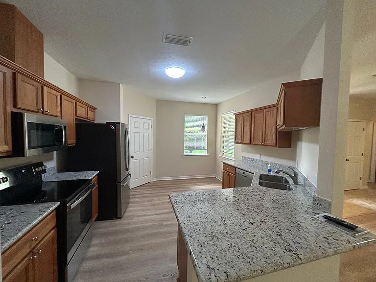 11570 NW 74th Ter #285 — Photo 7